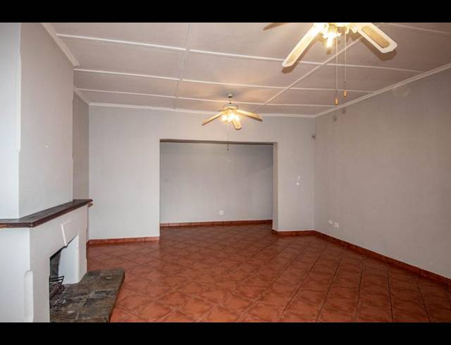 3 BEDROOM HOUSE FOR SALE IN WHITE RIVER EXT 9